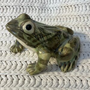 Vintage Porcelain Pottery Green Frog Figurine